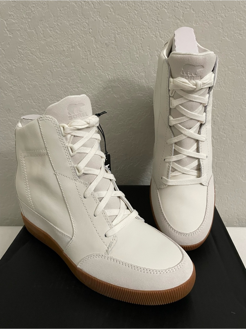 SOREL Women's Out N About Wedge Boot Size 11 Sea Salt Gum NIB